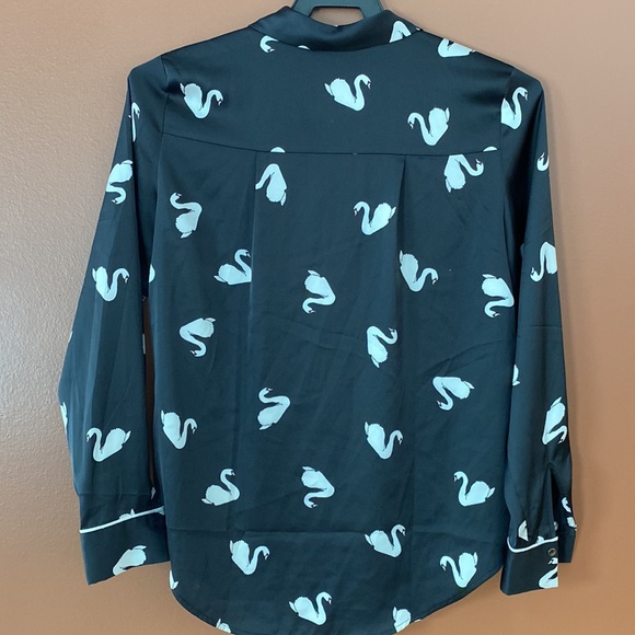 RW and Company, extra small ladies swan blouse in black and white. - Picture 2 of 8